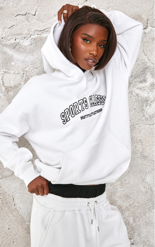 Високий білий спортивний класичний вишиваний балахон