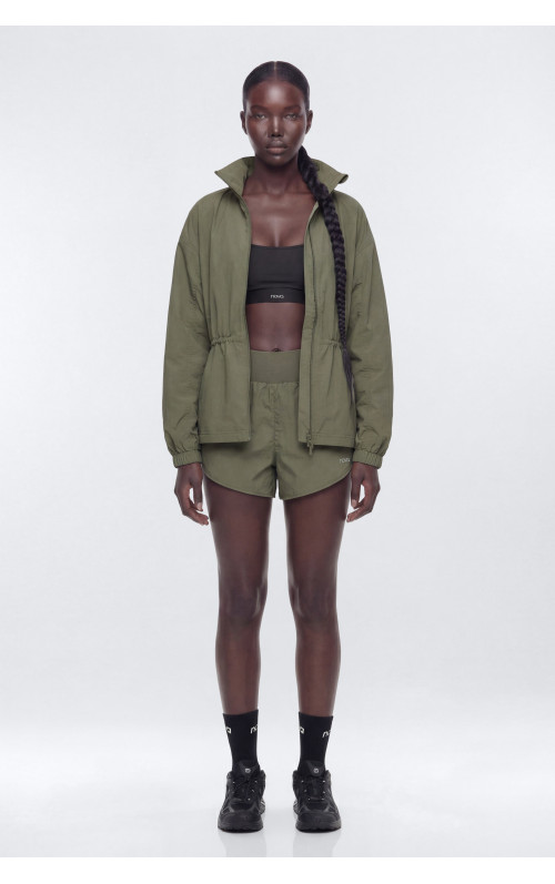 Активні шорти 