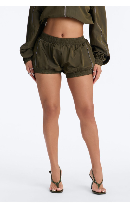 Шорти-бломери 