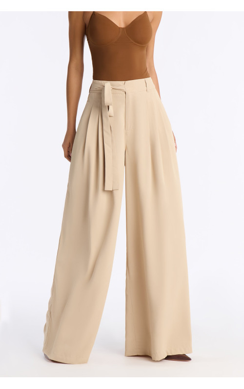 Штани Quiet Luxury Crepe з поясом на талії