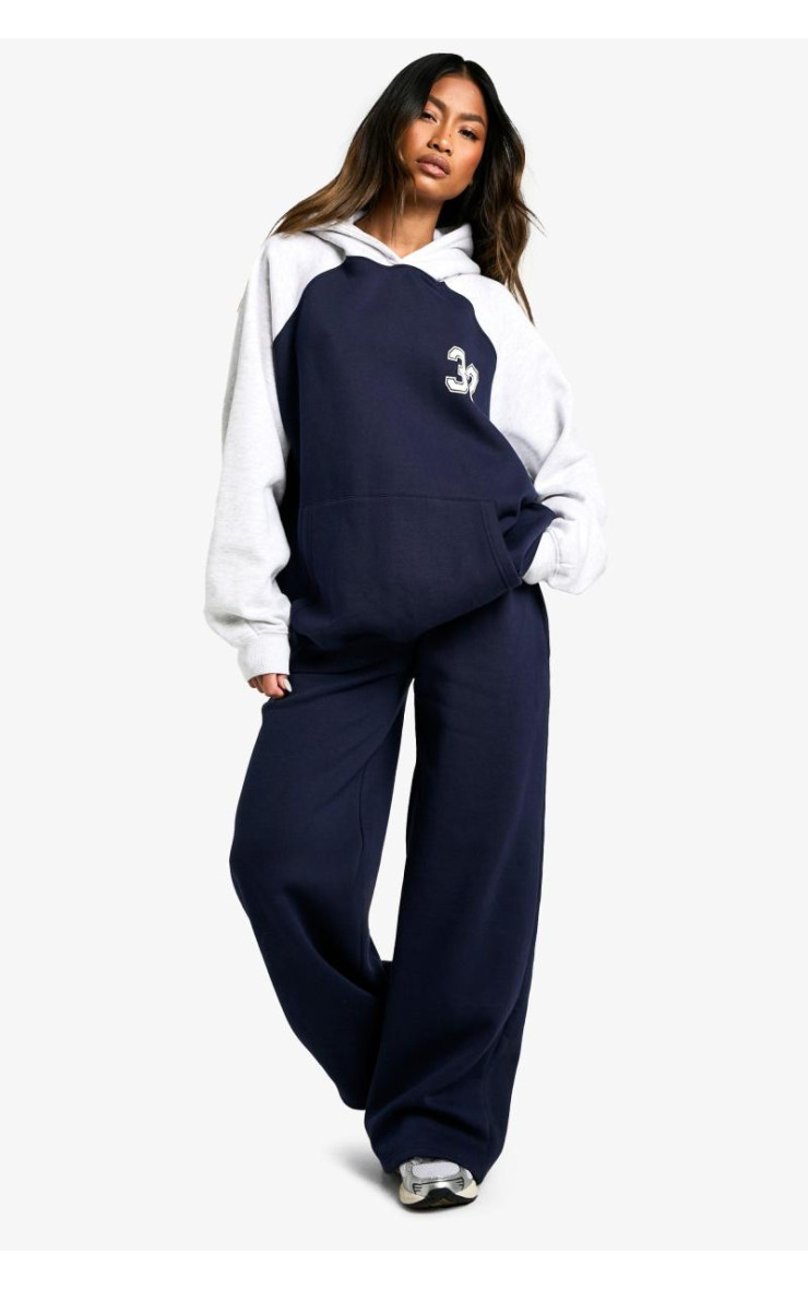 Контрастні пробіжки на талії