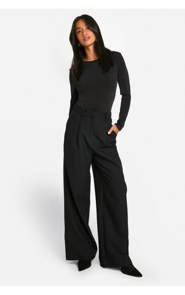 Маленькі необхідні широкі штани з широкими ногами