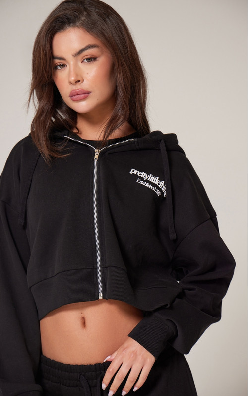 Чорний худі преміум-класу з принтом на блискавці PRETTYLITTLETHING
