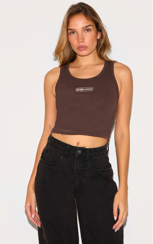 Вишита жилетка