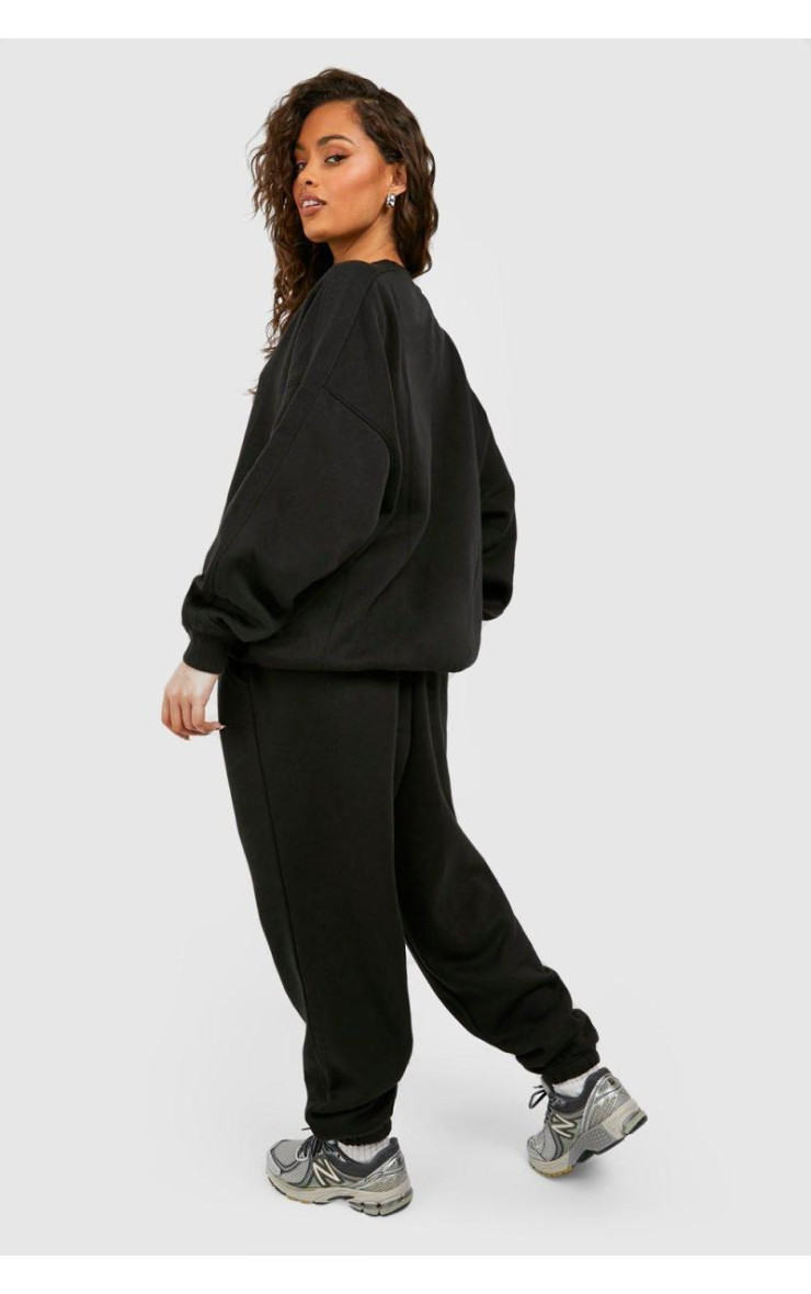 Чорний шов деталі негабарит