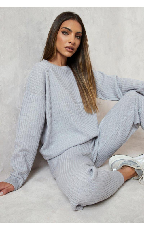 Трикотажний спортивний костюм в рубчик