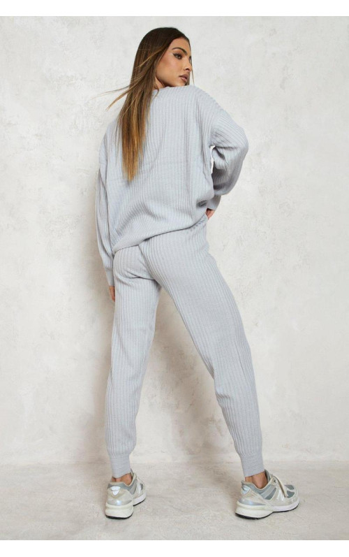 Трикотажний спортивний костюм в рубчик