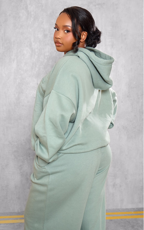 Велика толстовка з тисненням PRETTYLITTLETHING Plus Sage Athletics Club