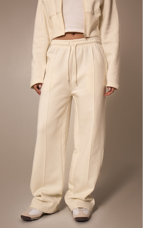 Деталі кремового шва широкі пробіжки