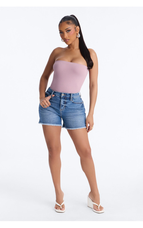Еластичні денімні шорти 