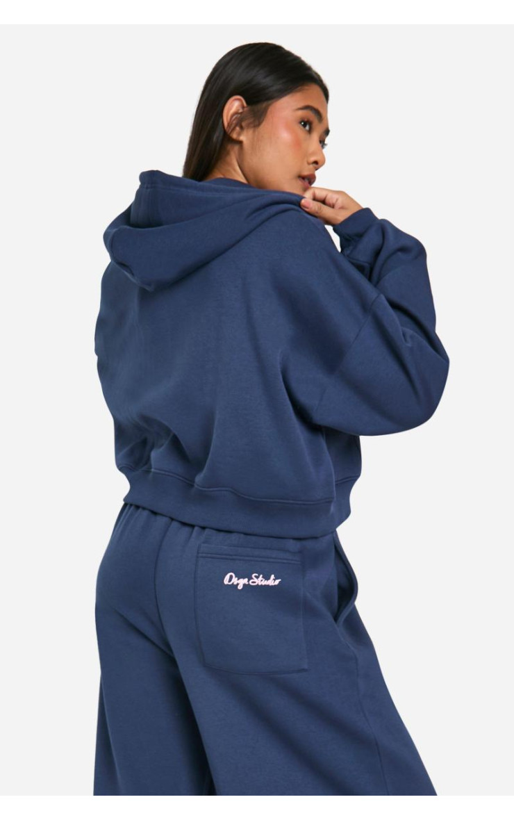 СЦЕНАРІЙ DSGN STUDIO. КОРОЧЕНИЙ КОРОБКОВИЙ ТОЛСТОВКА ЧЕРЕЗ КАПЮШОН