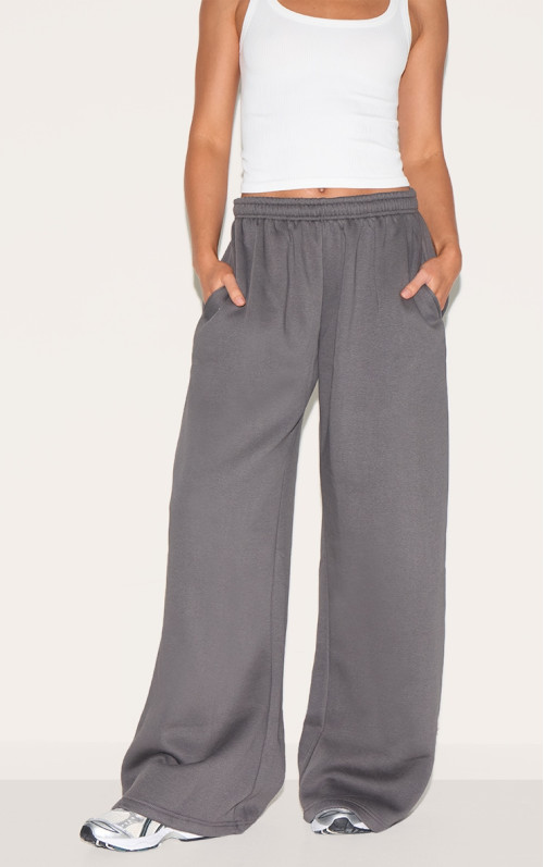 Високі пробіжки для ноги з великим вугіллям